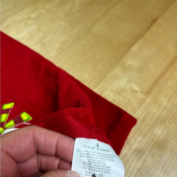 TRIM A HOME snowman with red towel new - Picture 6 of 7